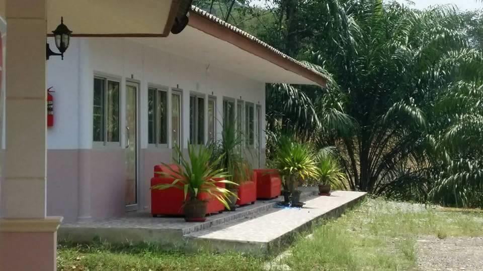 邦努河度假村 攀牙府 外观 照片